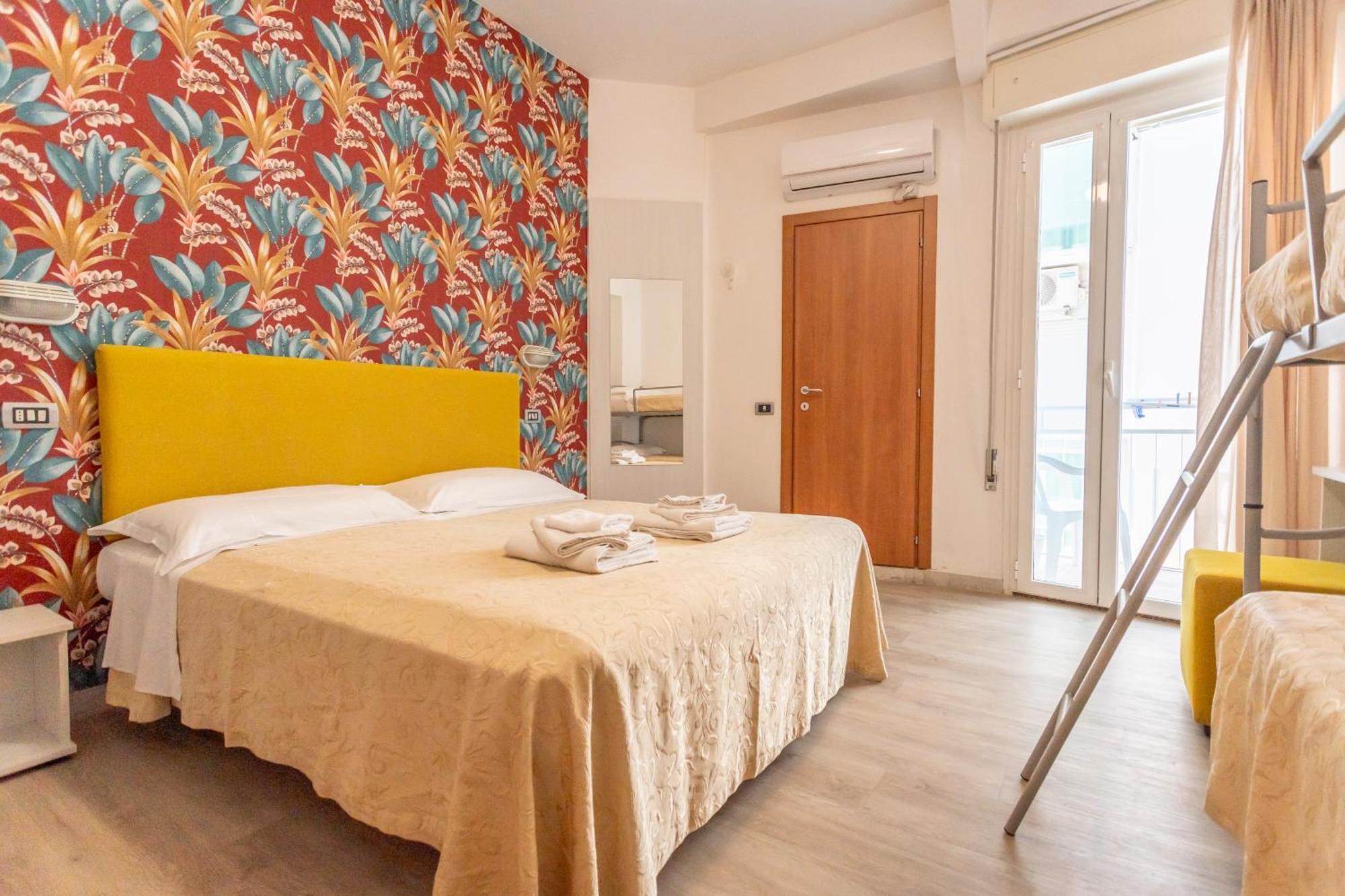 Hotel Clipper Cattolica Exterior foto