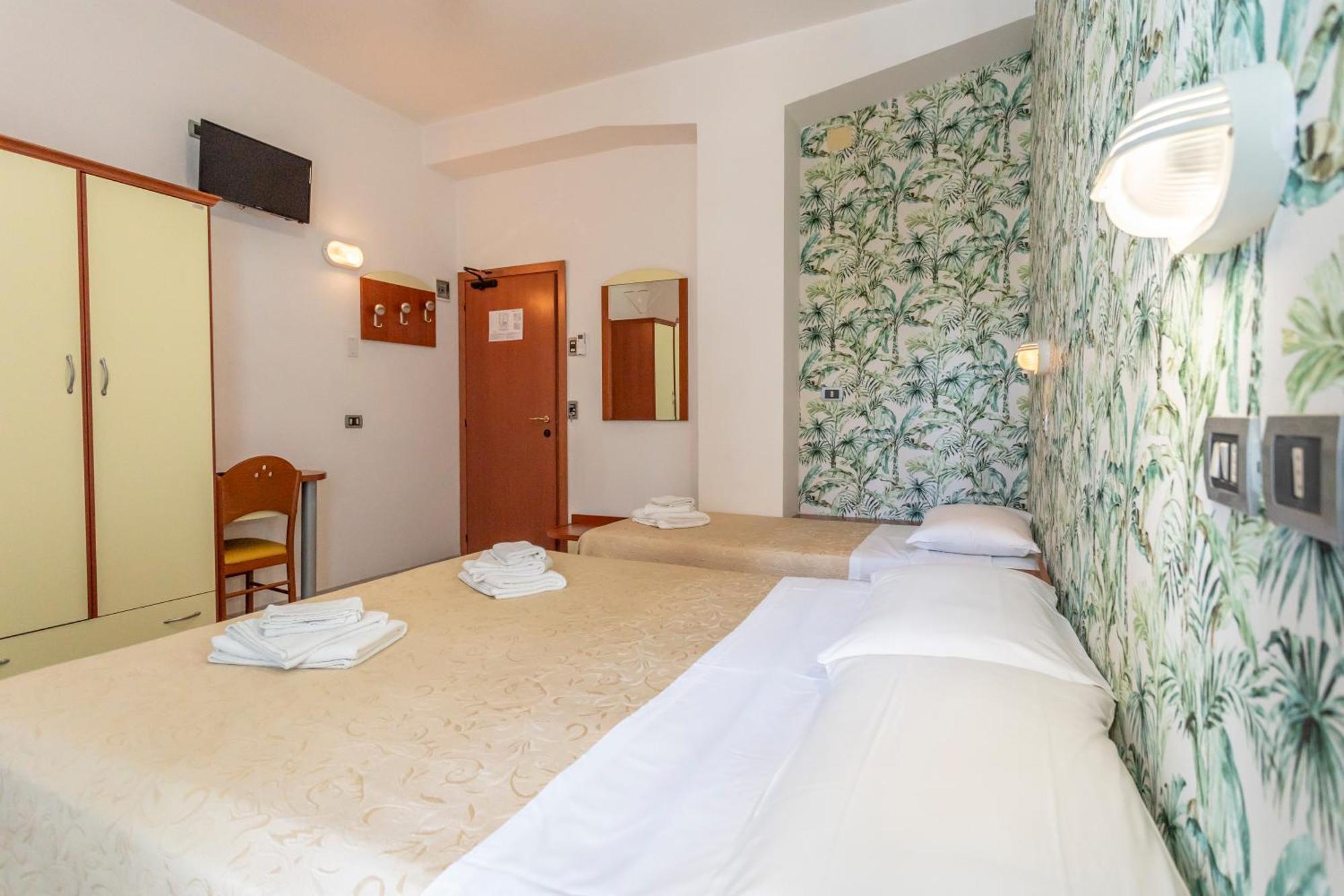 Hotel Clipper Cattolica Exterior foto